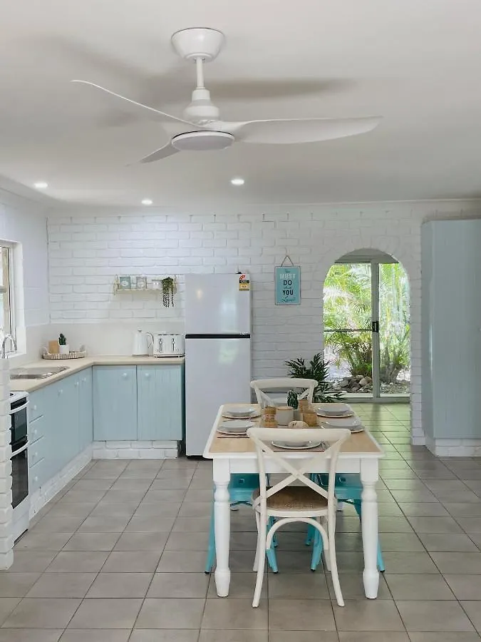 11 Pangatta Court Villa Rainbow Beach 0*,  Australia